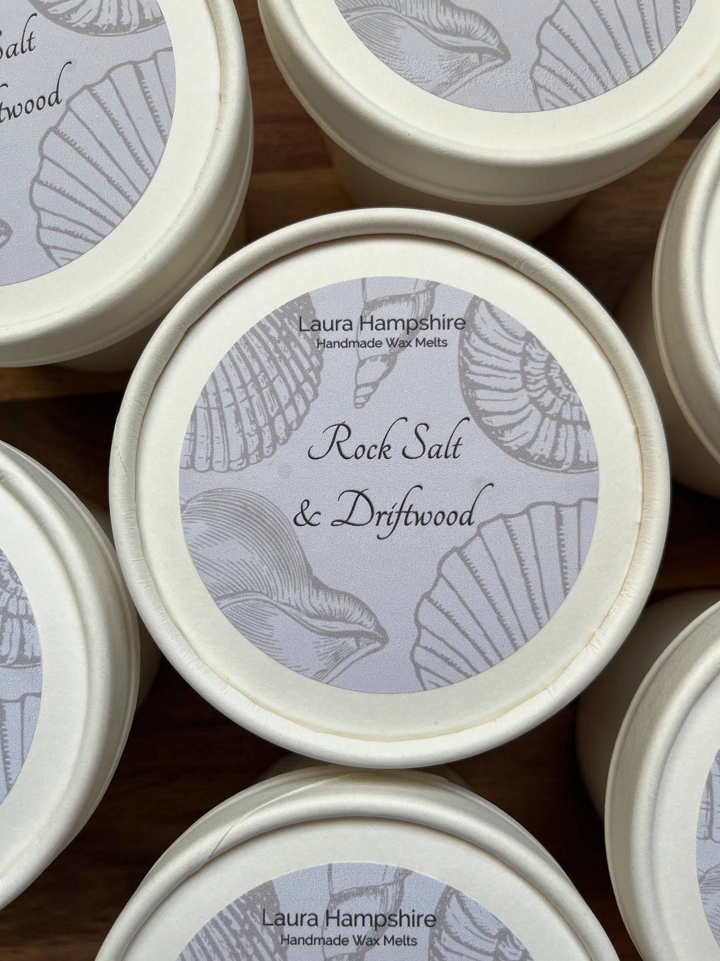 Rock Salt & Driftwood Tub